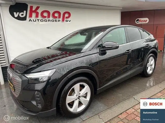 Audi Q4 e-tron 35 Edition 55 kWh uit 2022, foto 2