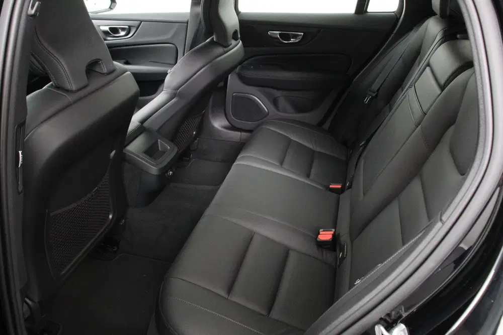 Volvo V60 2.0 T5 250pk Automaat Inscription Navigati uit 2019, foto 10