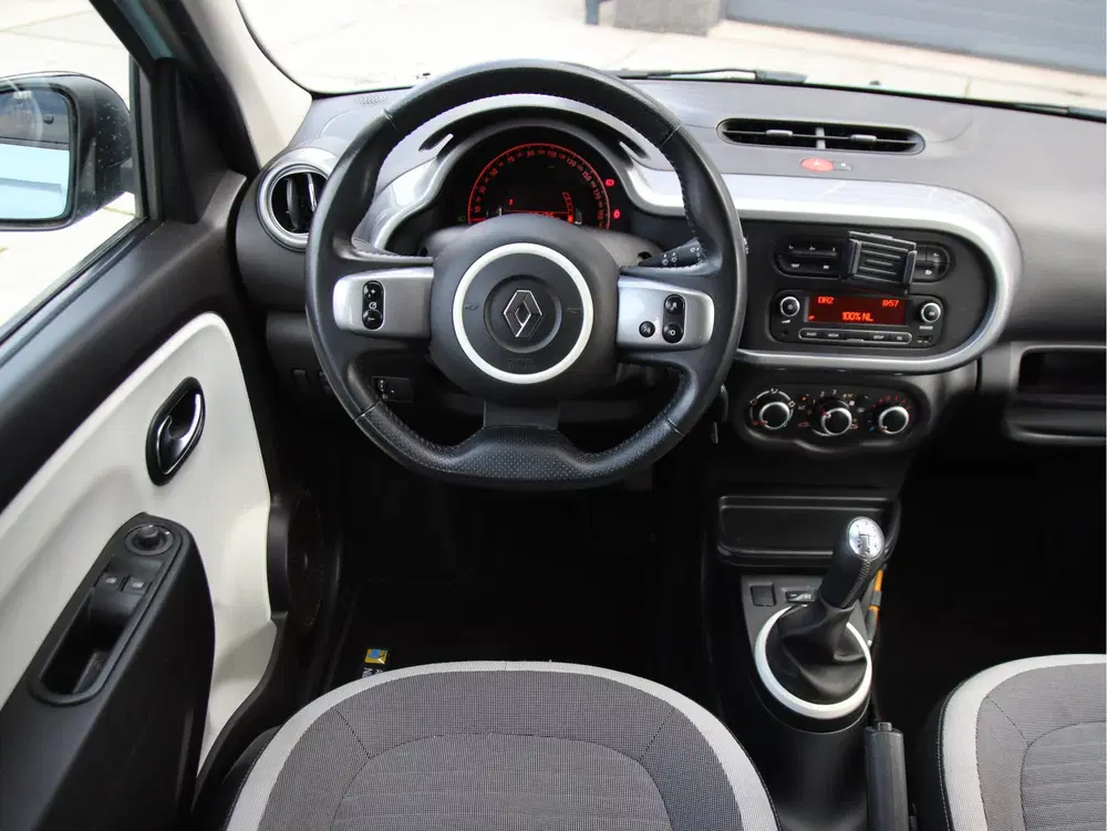 Renault Twingo 1.0 SCe Limited NL-Auto uit 2019, foto 13