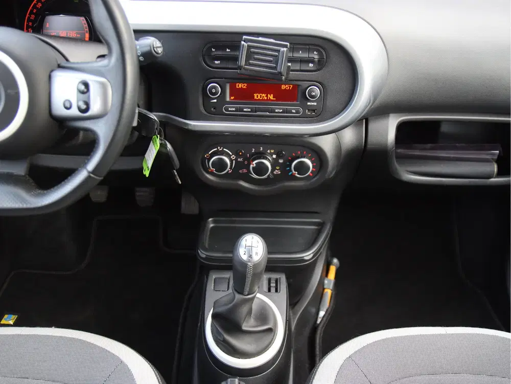 Renault Twingo 1.0 SCe Limited NL-Auto uit 2019, foto 15