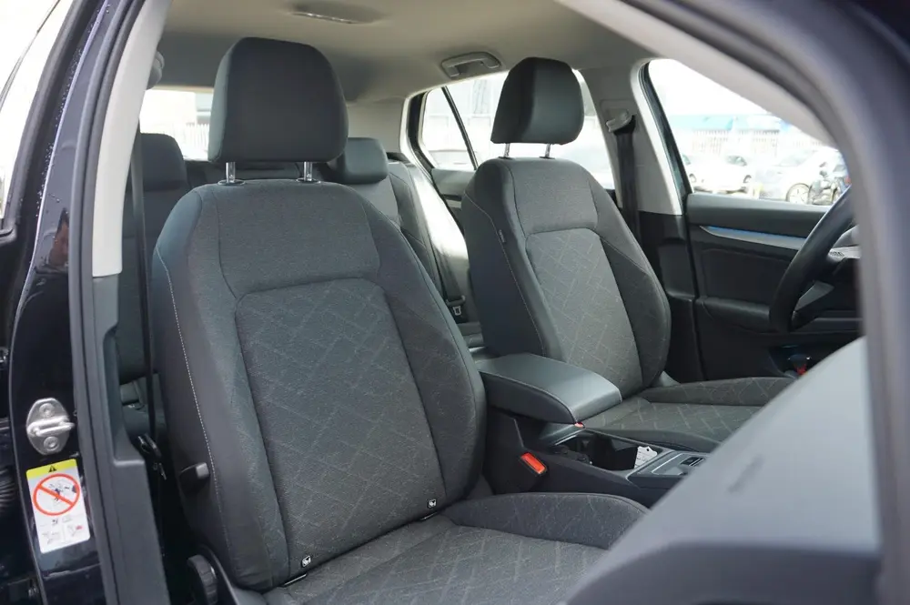Volkswagen Golf 1.0 eTSI 110pk DSG Life | Apple Carplay & An uit 2023, foto 14
