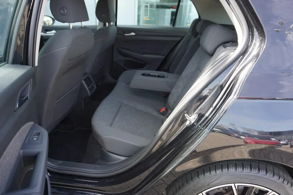 Volkswagen Golf 1.0 eTSI 110pk DSG Life | Apple Carplay & An uit 2023, foto 17