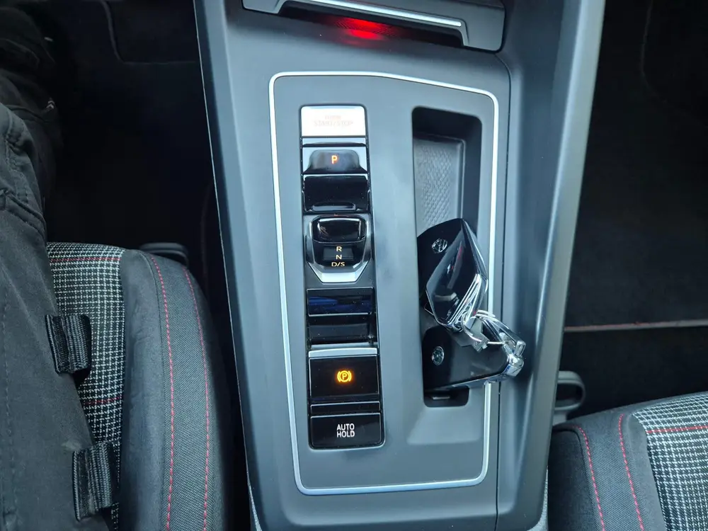 Volkswagen Golf 2.0 TSI GTI 245 pk DSG uit 2021, foto 14