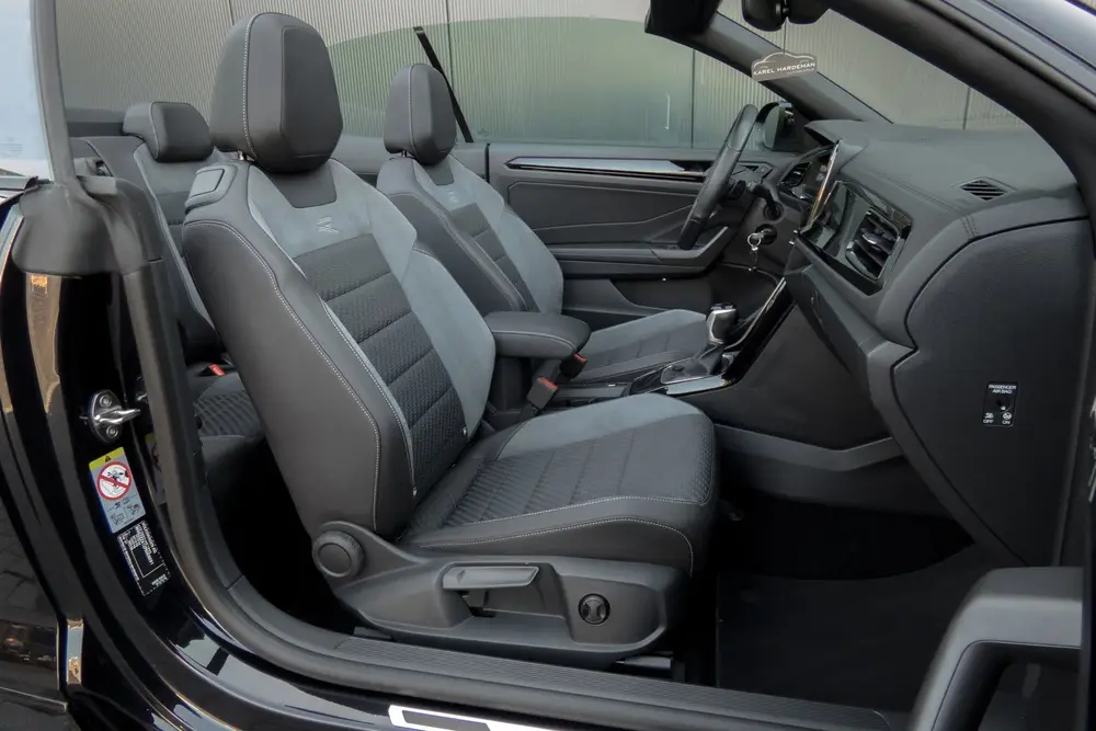 Volkswagen T-Roc Cabrio 1.5 TSI R-Line | ACC | Stoel & Stuur uit 2023, foto 4