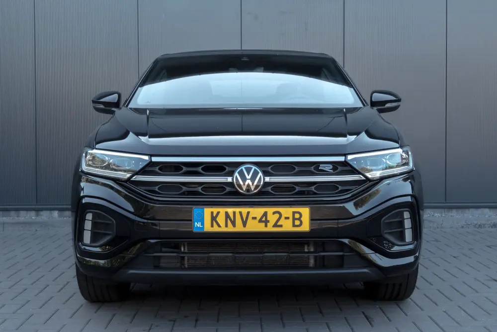 Volkswagen T-Roc Cabrio 1.5 TSI R-Line | ACC | Stoel & Stuur uit 2023, foto 6