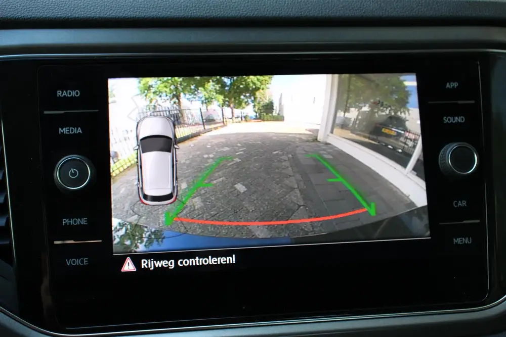 Volkswagen T-Roc 1.5 TSI DSG Style Navigatie Climate Control uit 2020, foto 2