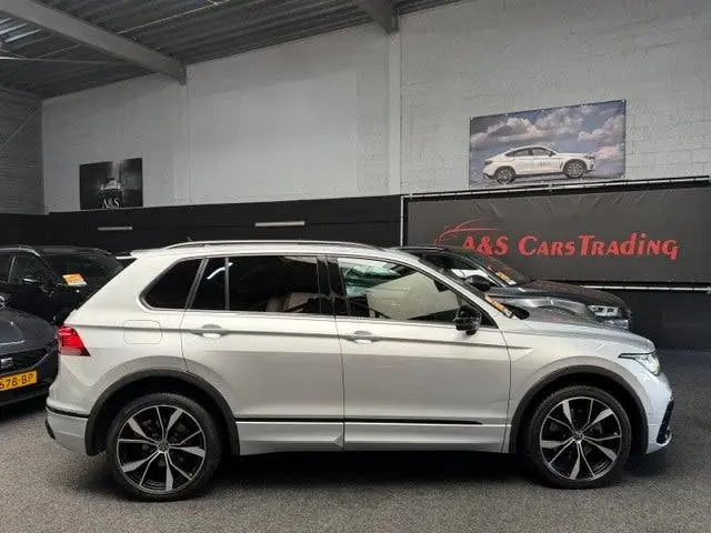 Volkswagen TIGUAN 1.4 TSI eHybrid R-Line Business+/Pano uit 2021, foto 13