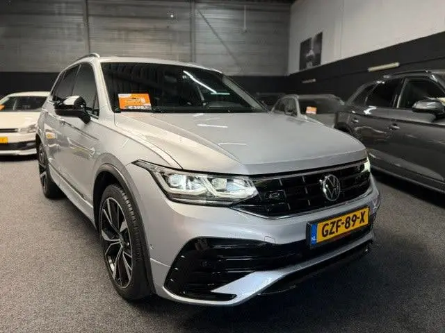 Volkswagen TIGUAN 1.4 TSI eHybrid R-Line Business+/Pano uit 2021, foto 17