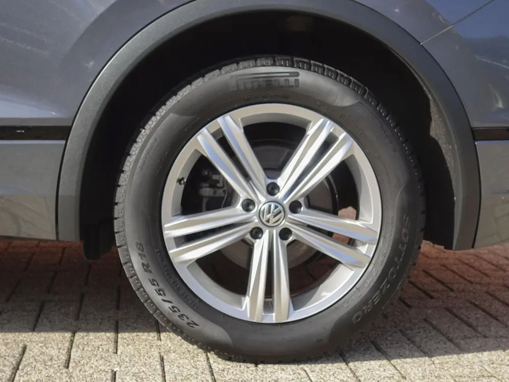 Volkswagen Tiguan Allspace 1.5 TSI DSG R-Line 7p. Navigatie uit 2021, foto 12