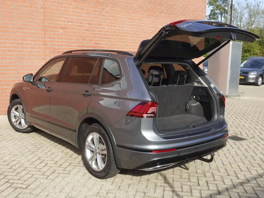 Volkswagen Tiguan Allspace 1.5 TSI DSG R-Line 7p. Navigatie uit 2021, foto 9
