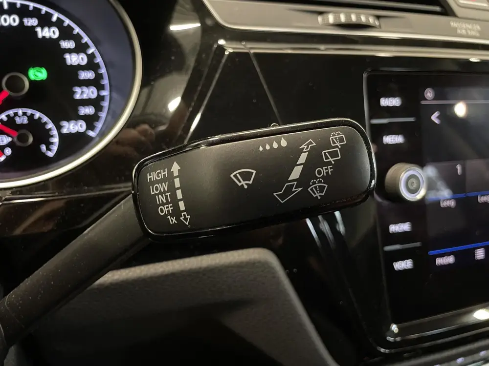 Volkswagen Touran 1.5 TSI DSG Highline Navigatie Parkeersens uit 2020, foto 19