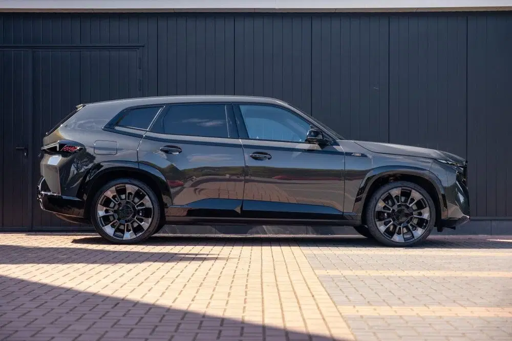 BMW XM PHEV 30 kWh V8 T 653pk High Exe uit 2023, foto 11