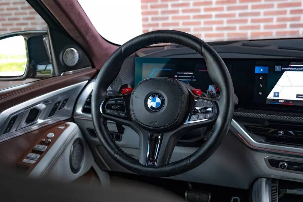 BMW XM PHEV 30 kWh V8 T 653pk High Exe uit 2023, foto 13