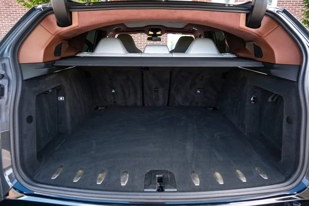 BMW XM PHEV 30 kWh V8 T 653pk High Exe uit 2023, foto 16
