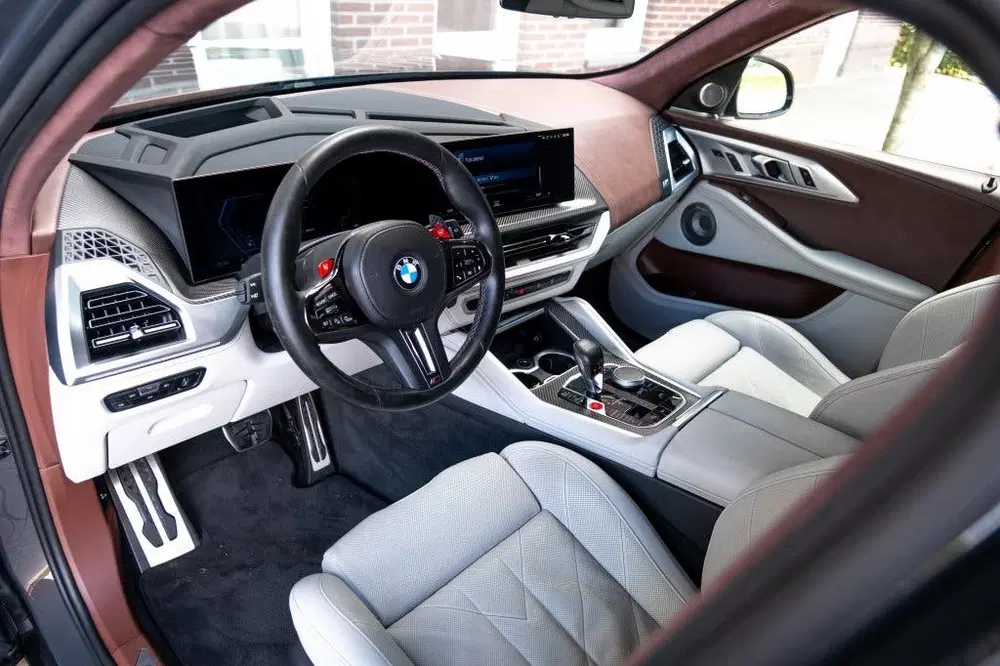 BMW XM PHEV 30 kWh V8 T 653pk High Exe uit 2023, foto 7