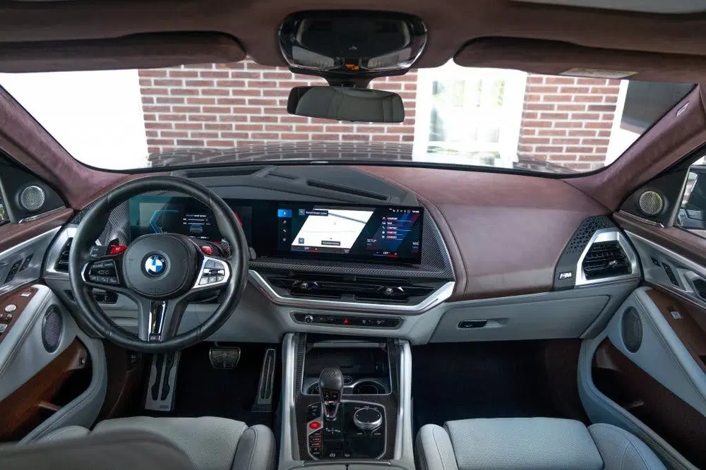 BMW XM PHEV 30 kWh V8 T 653pk High Exe uit 2023, foto 8