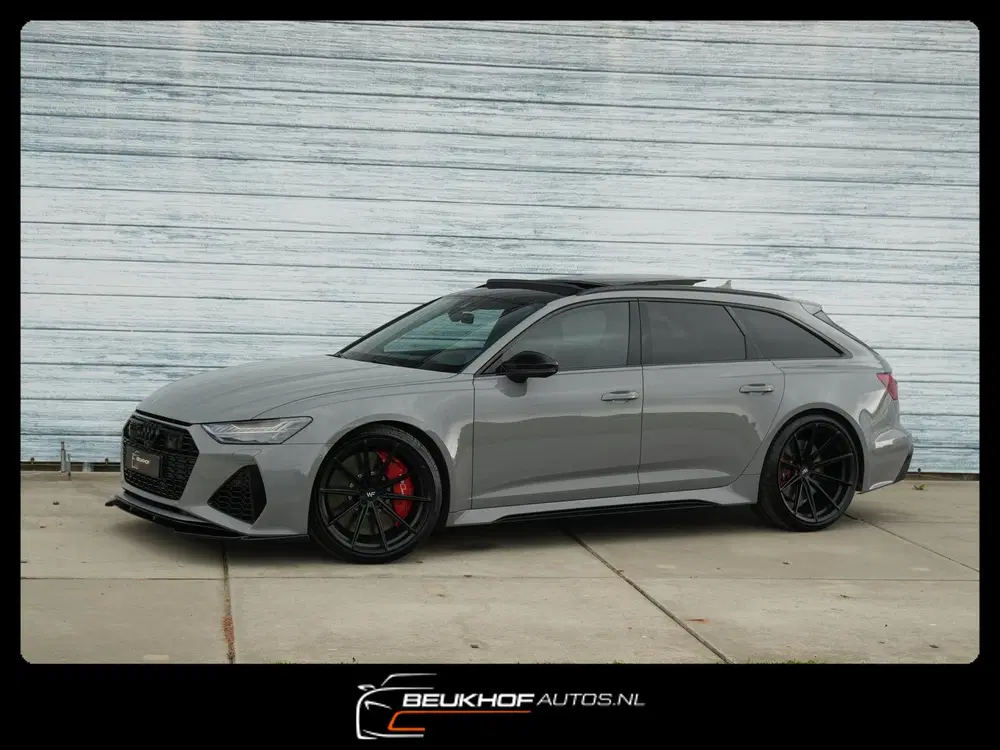 Audi RS6 4.0 TFSI Akrapovic Panorama Trekhaak Keram uit 2021