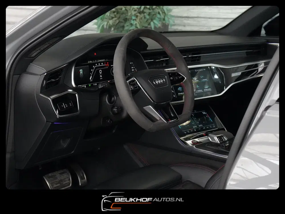 Audi RS6 4.0 TFSI Akrapovic Panorama Trekhaak Keram uit 2021, foto 18