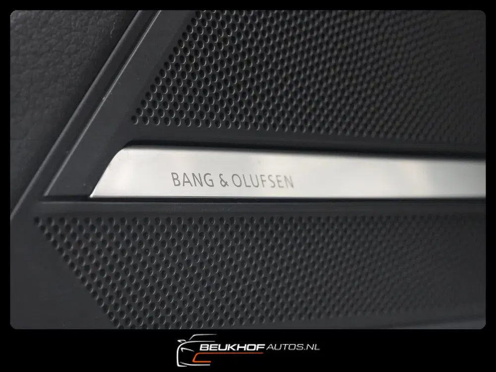 Audi RS6 4.0 TFSI Akrapovic Panorama Trekhaak Keram uit 2021, foto 20
