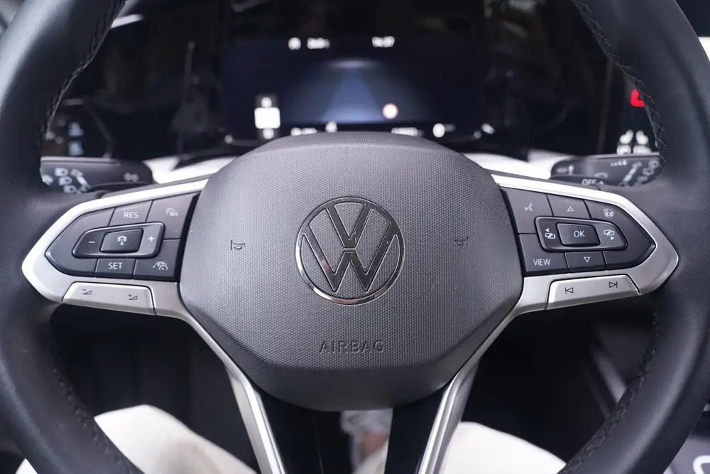 Volkswagen Golf 1.5 eTSI Life Navi Apple Carplay wegklapbare uit 2023, foto 19