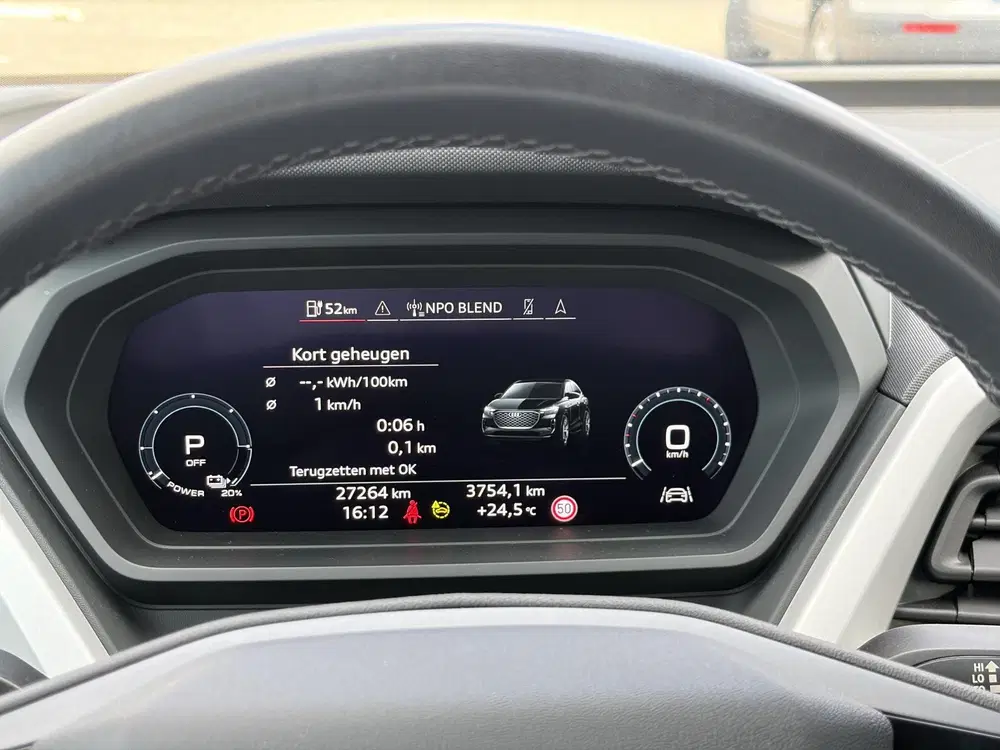 Audi Q4 e-tron 35 Edition 55 kWh uit 2022, foto 14