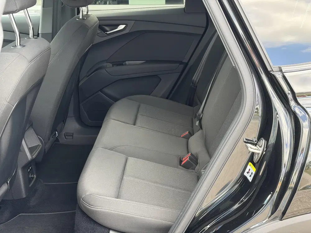 Audi Q4 e-tron 35 Edition 55 kWh uit 2022, foto 19