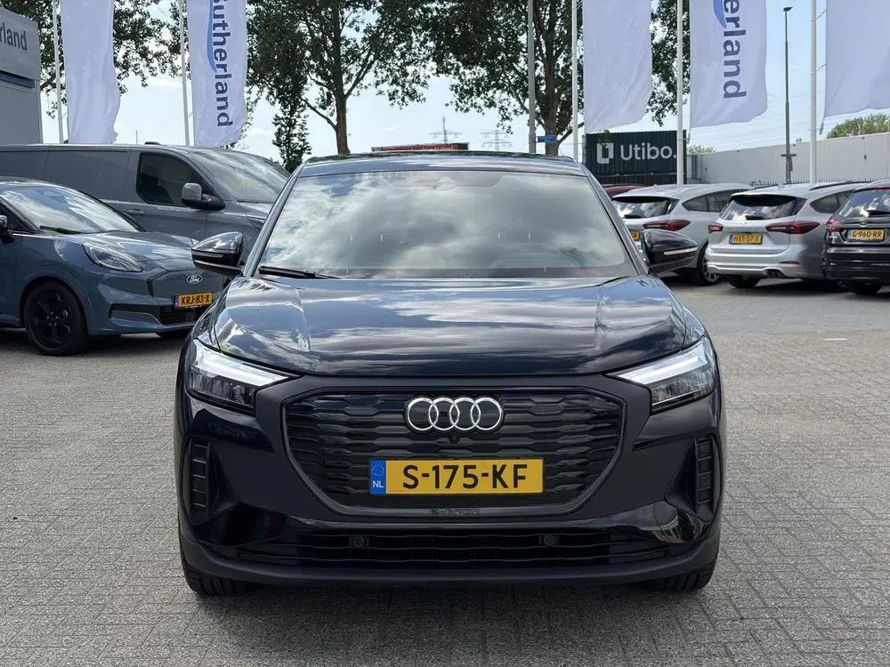 Audi Q4 e-tron 35 Edition 55 kWh uit 2022, foto 2