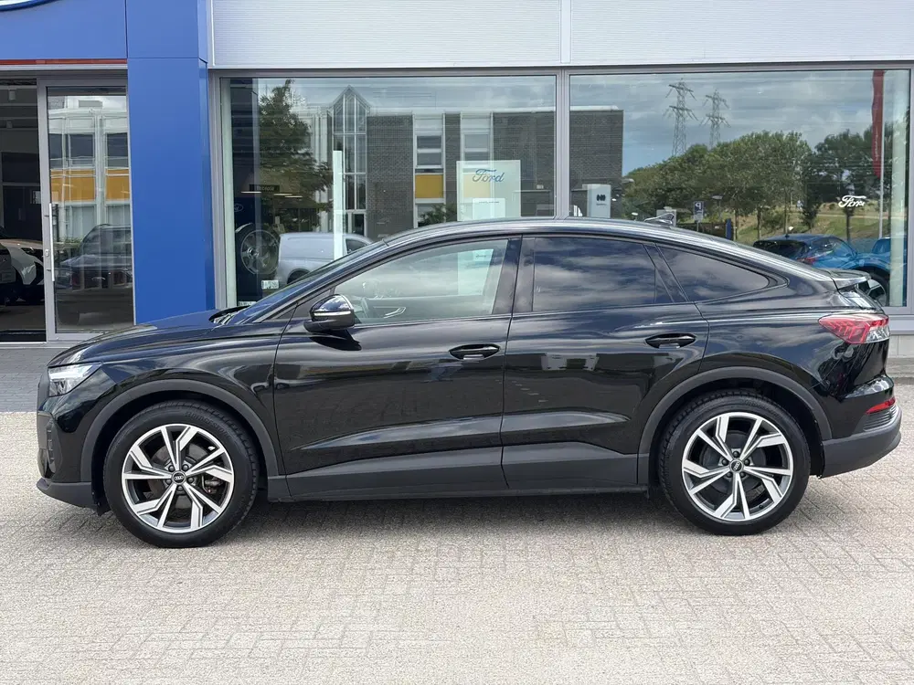 Audi Q4 e-tron 35 Edition 55 kWh uit 2022, foto 4