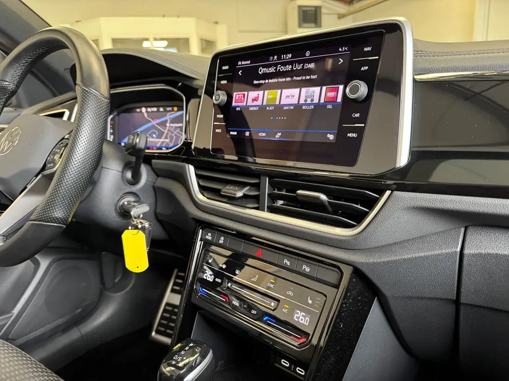 Volkswagen T-Roc Cabrio 1.5 TSI R-Line /IQ.light/stoel-stuur uit 2023, foto 13
