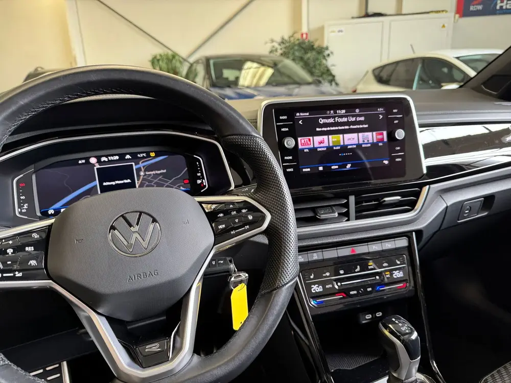 Volkswagen T-Roc Cabrio 1.5 TSI R-Line /IQ.light/stoel-stuur uit 2023, foto 15