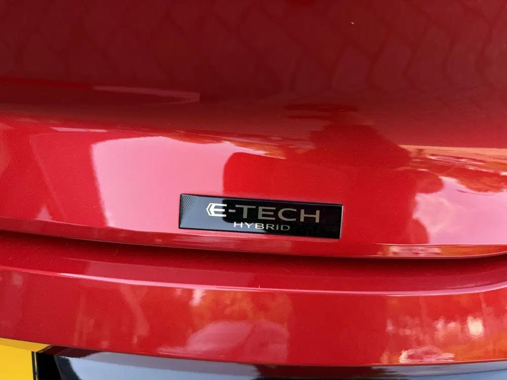 Renault Rafale 1.2 E-Tech full hybrid 200 techno ACHTERAS uit 2024, foto 12