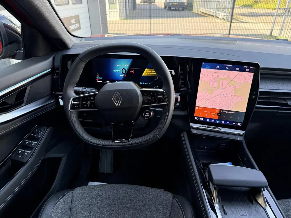 Renault Rafale 1.2 E-Tech full hybrid 200 techno ACHTERAS uit 2024, foto 13