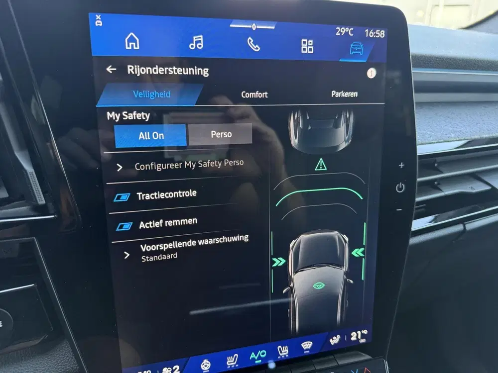 Renault Rafale 1.2 E-Tech full hybrid 200 techno ACHTERAS uit 2024, foto 17