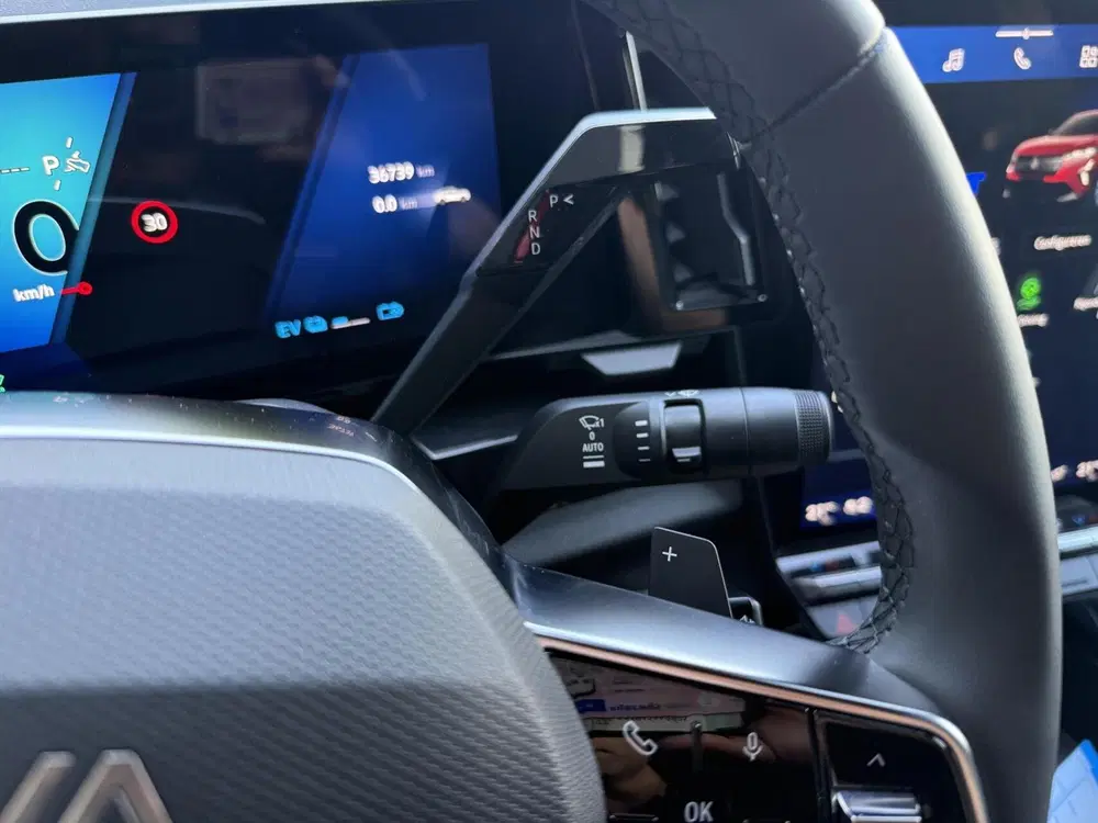 Renault Rafale 1.2 E-Tech full hybrid 200 techno ACHTERAS uit 2024, foto 20
