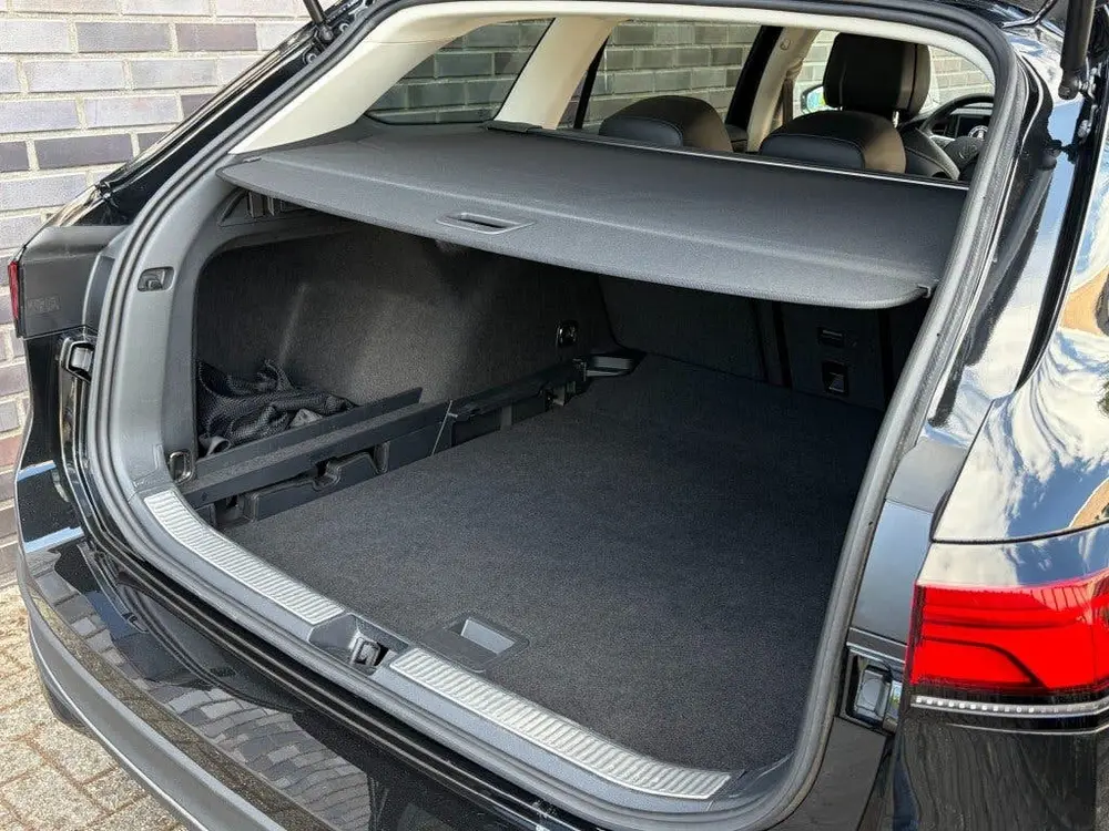 Volkswagen Passat Variant 1.5 ETSI 110 KW BUSINESS - TREKH. uit 2025, foto 12