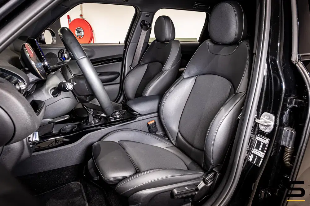 Mini Clubman 2.0 Cooper S Classic uit 2022, foto 2