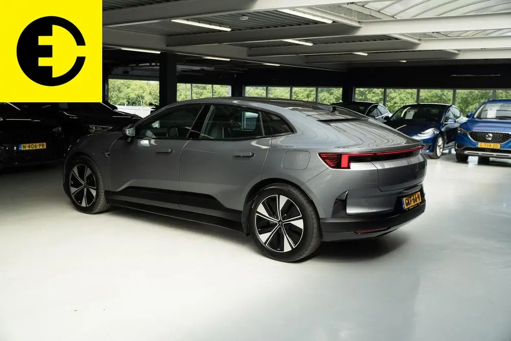 Polestar 4 Long Range Single motor 100 kWh uit 2024, foto 16