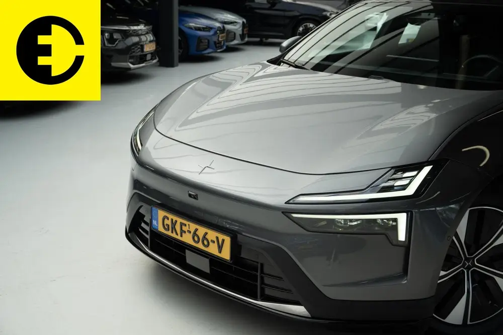Polestar 4 Long Range Single motor 100 kWh uit 2024, foto 2