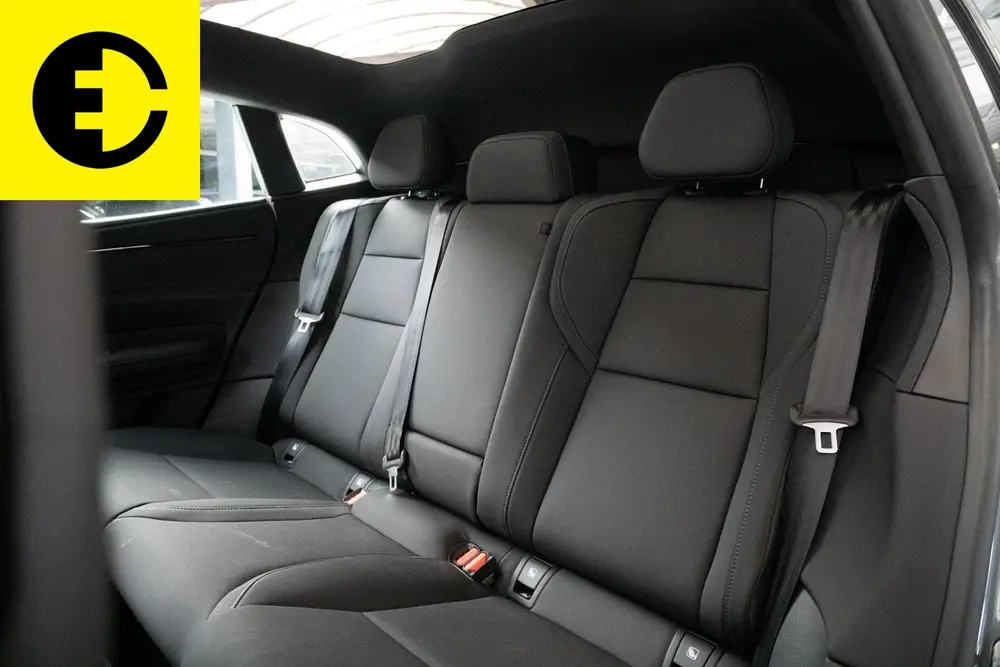 Polestar 4 Long Range Single motor 100 kWh uit 2024, foto 7