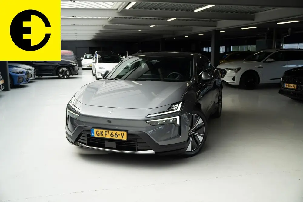Polestar 4 Long Range Single motor 100 kWh uit 2024, foto 8
