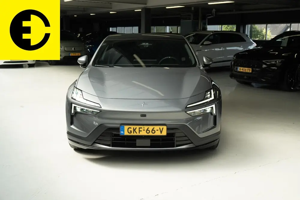 Polestar 4 Long Range Single motor 100 kWh uit 2024, foto 9
