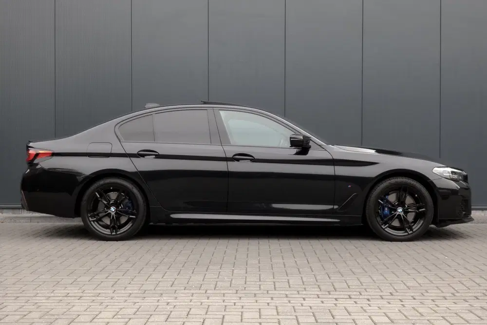 BMW 5-serie 530e Business Edition Plus M-PERFORMANCE uit 2021, foto 10