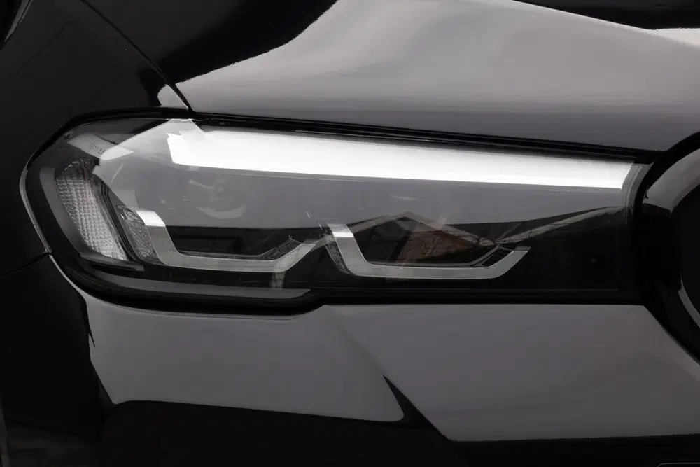 BMW 5-serie 530e Business Edition Plus M-PERFORMANCE uit 2021, foto 13