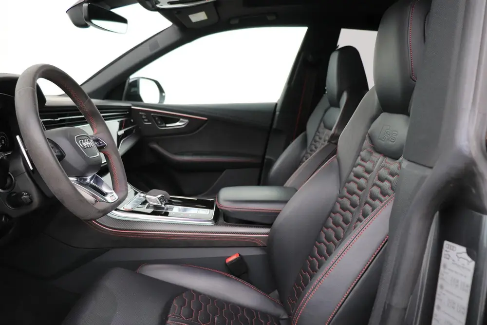 Audi RS Q8 4.0 TFSI Quattro uit 2020, foto 3