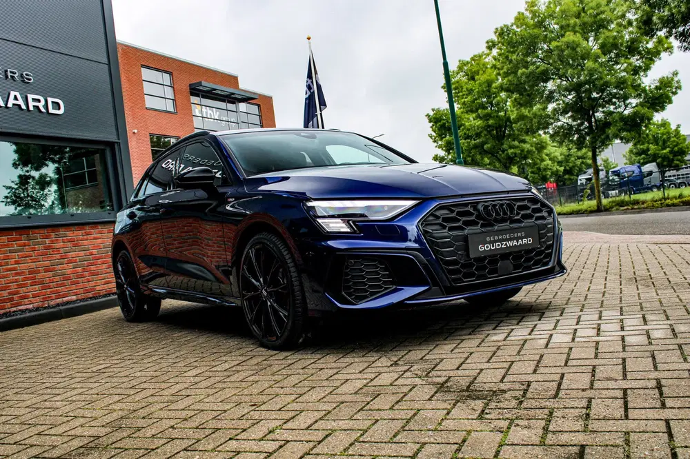 Audi A3 45 TFSI e S edition Competition uit 2022, foto 14