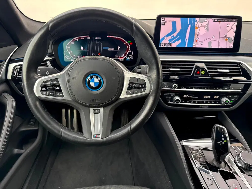 BMW 5-serie 530e M-Sport Org NL Pano Keyless Stoelve uit 2022, foto 19