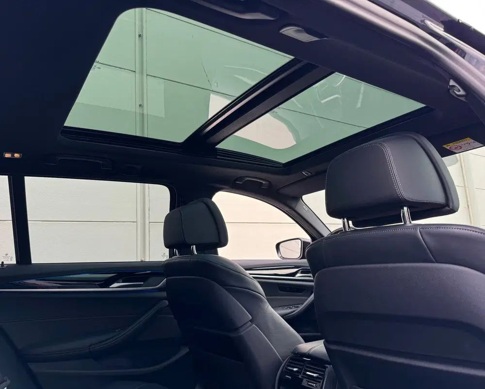 BMW 5-serie 530e M-Sport Org NL Pano Keyless Stoelve uit 2022, foto 4
