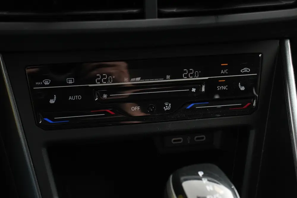 Volkswagen Polo 1.0 TSI Style Automaat Navigatie Apple Carpl uit 2022, foto 18
