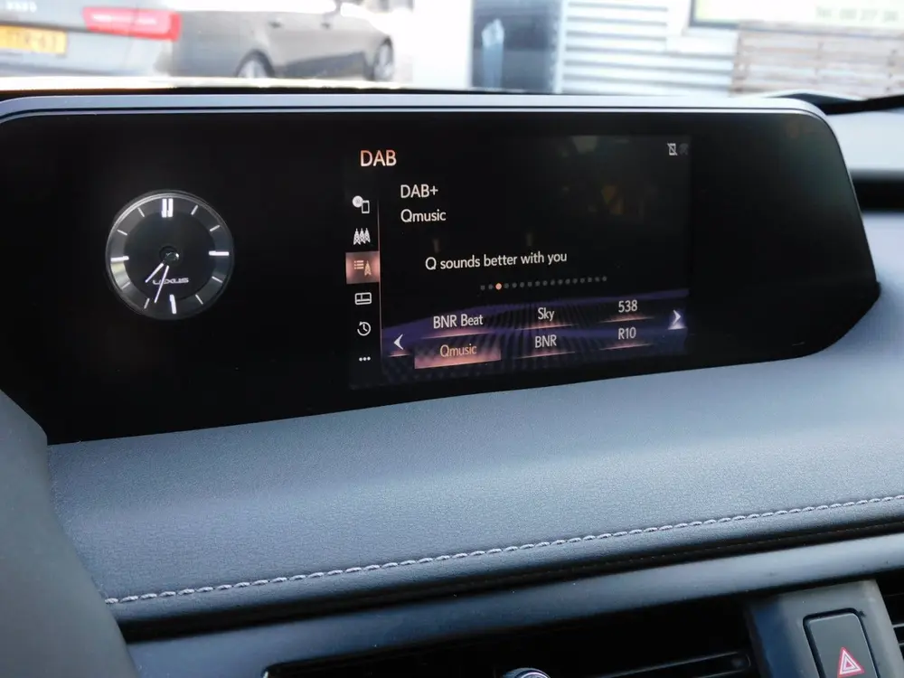 Lexus UX 250h Business Line TOPSTAAT! DEALER ONDERHOUDEN! CA uit 2020, foto 18
