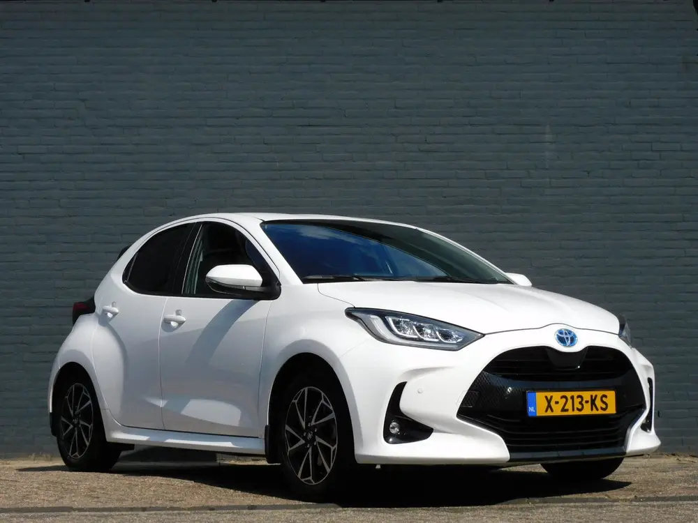 Toyota Yaris 1.5 Hybrid Active TOPSTAAT DEALER ONDERHOU uit 2023, foto 2